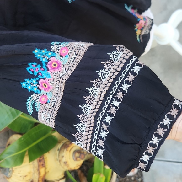 Johnny Was Black Blouse with Pink Embroidery Medium - Picture 6 of 10
